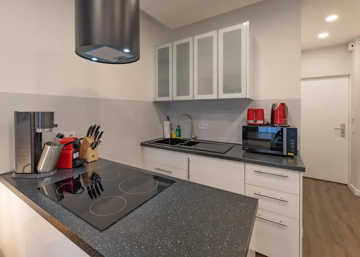 Sweethome - Kueche, Wifi, Naehe Gruenwalder Stadion Daire Münih